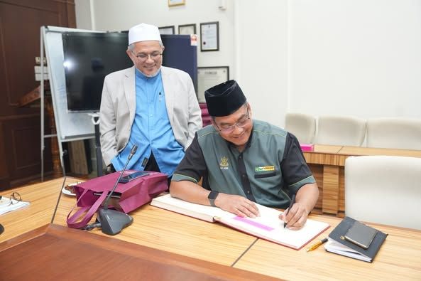 Kunjungan Hormat Pusat Kutipan Zakat dan Wakaf Pahang