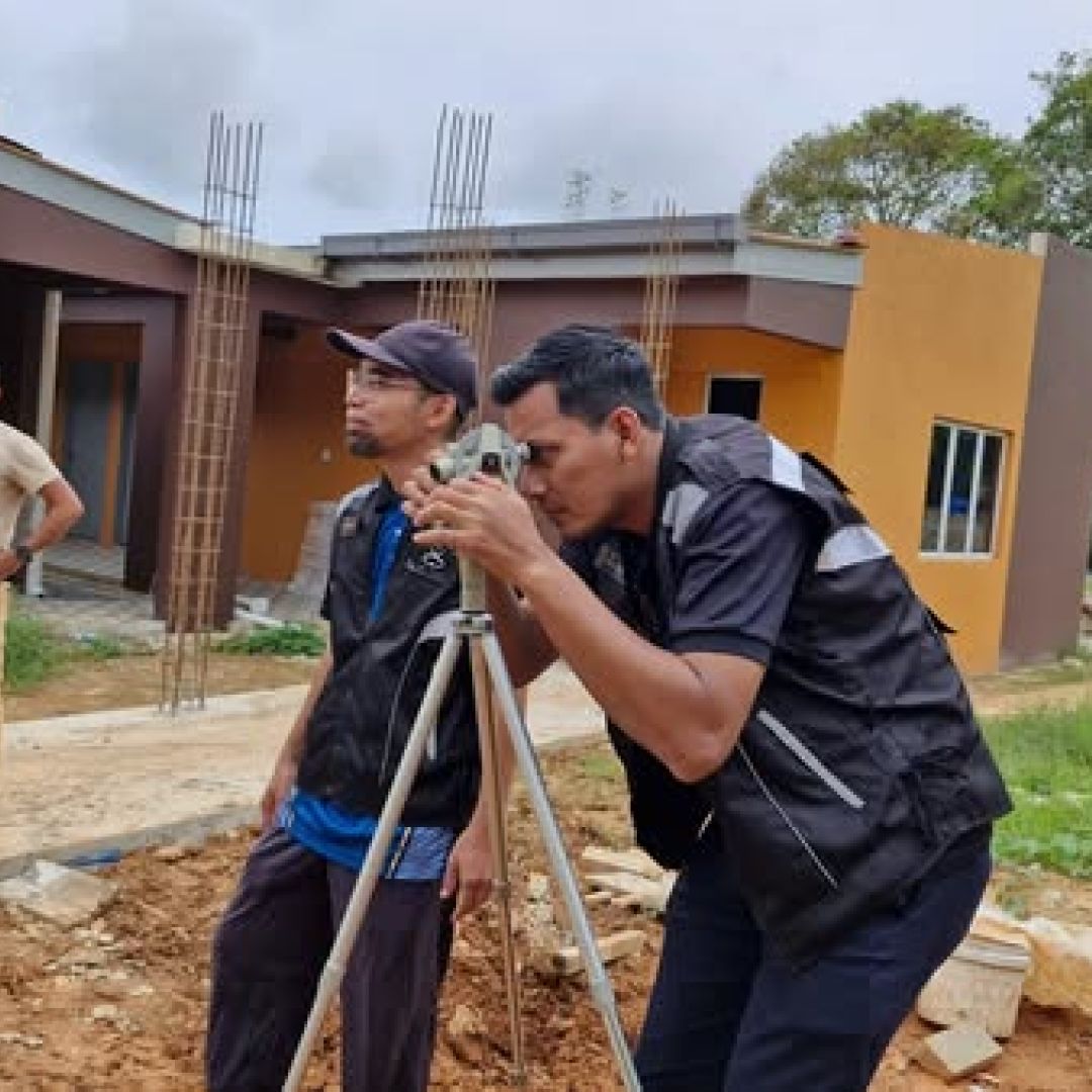 Semakan Arah Kiblat di tapak Surau Jerantut Rest House, Jerantut.